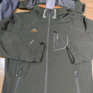 Venta Campera Salomon Gris claro